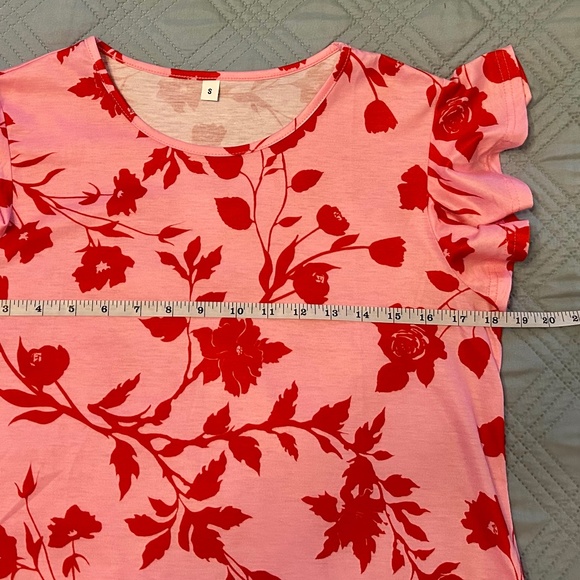 Women’s Pink and Red Sleeveless Top, LIKE NEW, Size Small - Picture 3 of 7